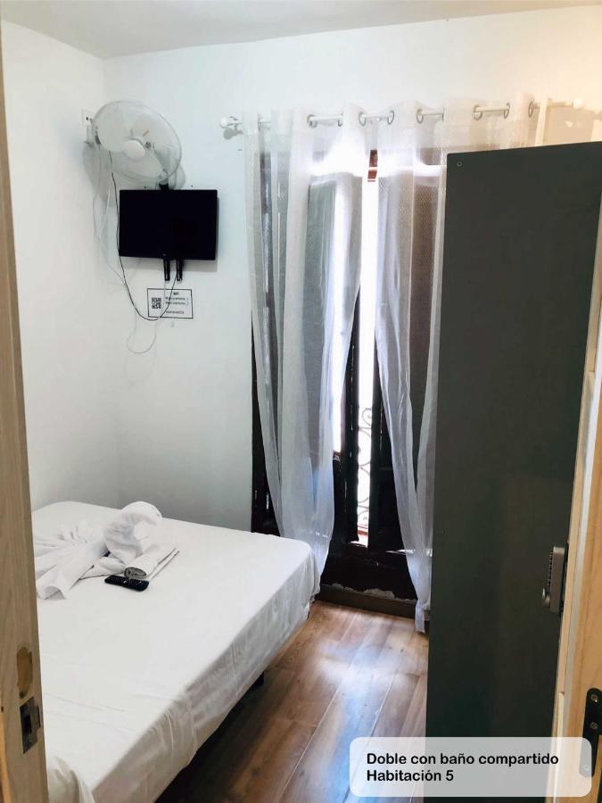 Gran Via Sol Rooms Madrid Eksteriør billede